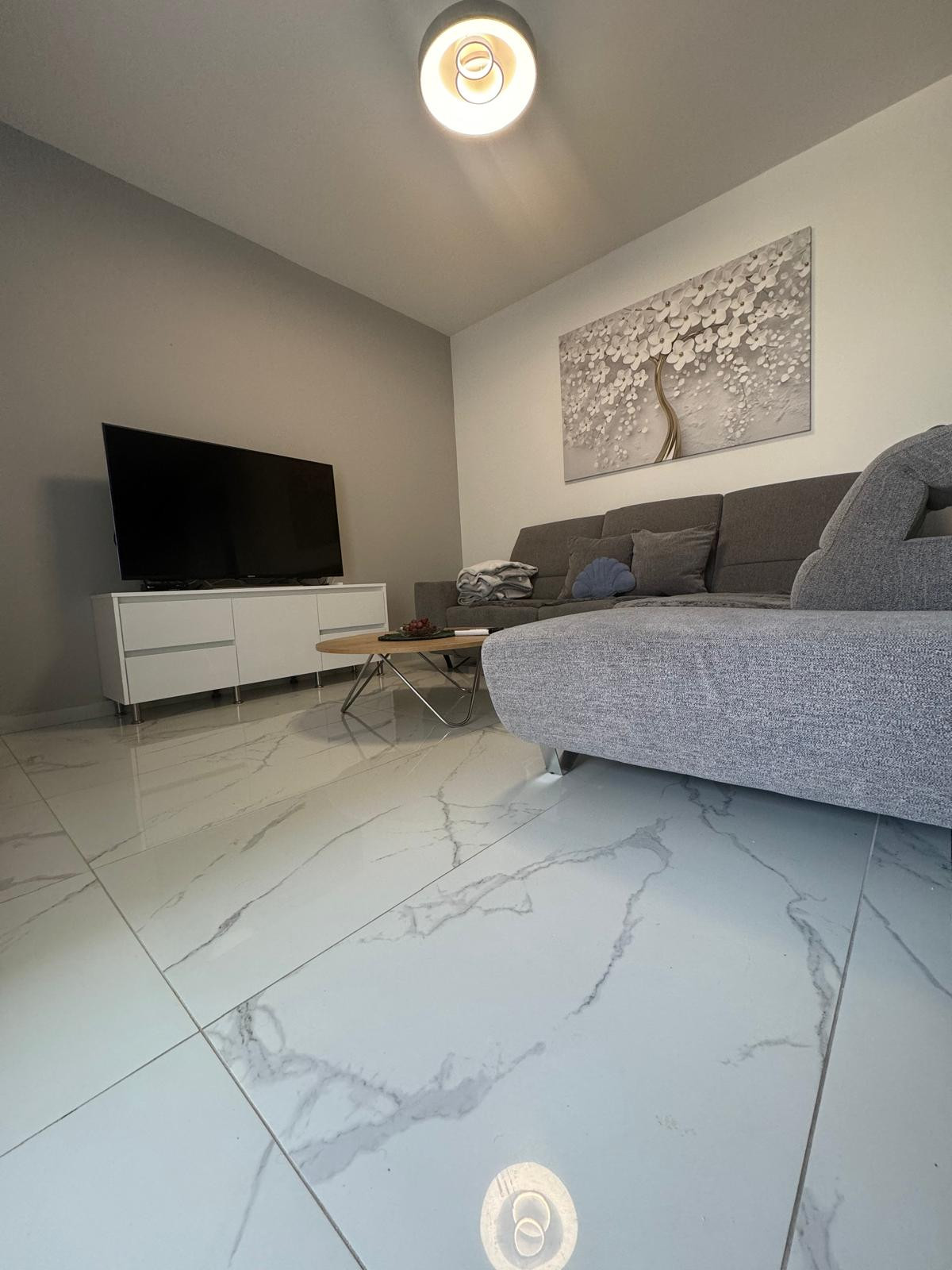 Chorvátsko - Zariadená novostavba so záhradou len 90m od pláže v Privlake