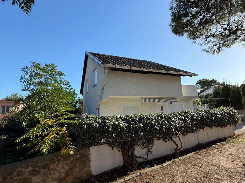 Chorvátsko - Dom 2x apartmán, výhodná investícia na ostrove Vir