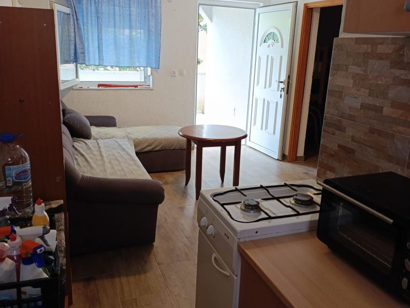 Chorvátsko na predaj: Apartmán  len 200 m od mora na ostrove Vir