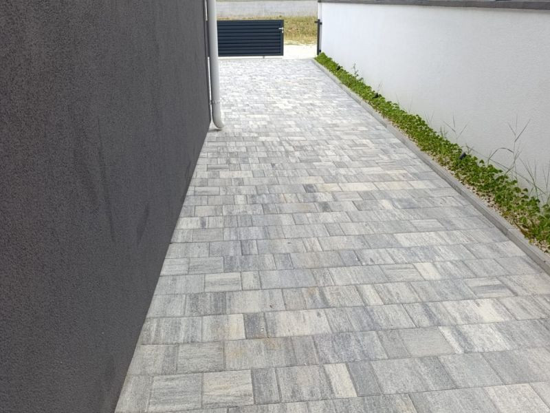 Chorvátsko Novostavba rodinného domu so záhradou na ostrove Vir