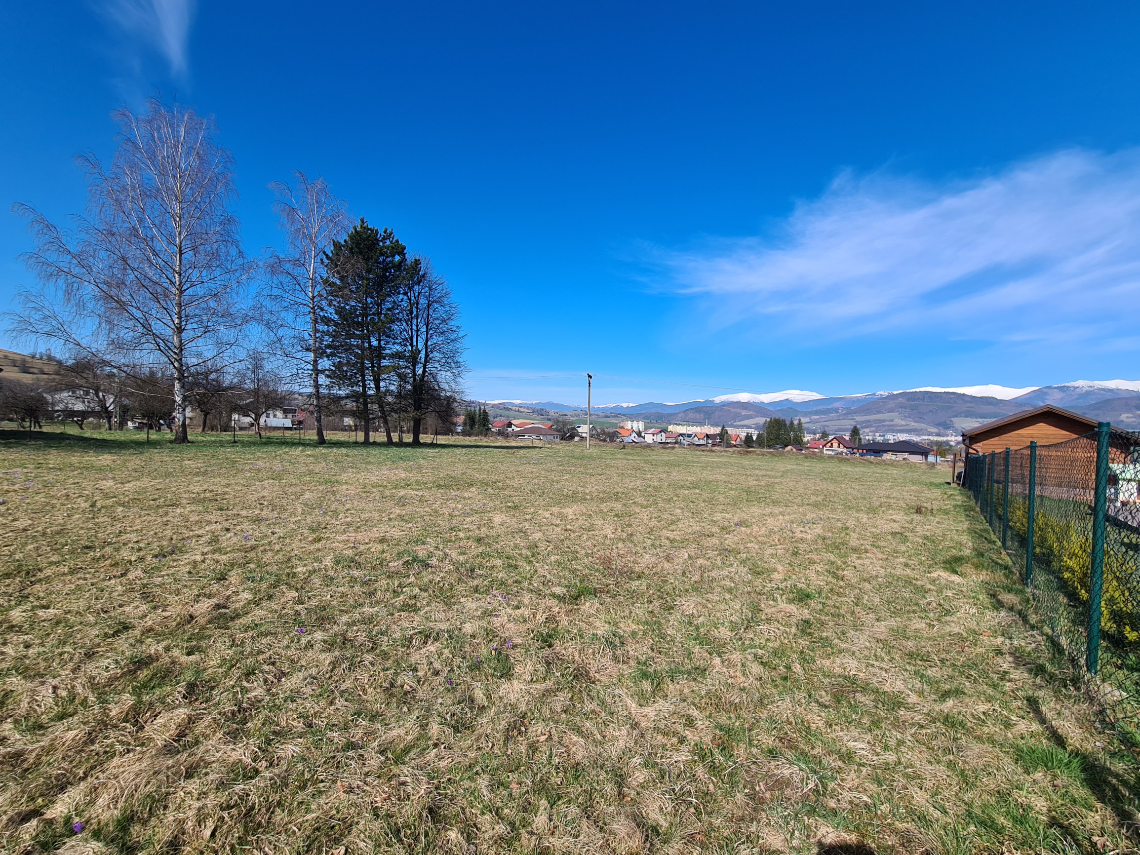 Pozemok v Brezne - Rovne ideálny pozemok pre Váš vysnený dom