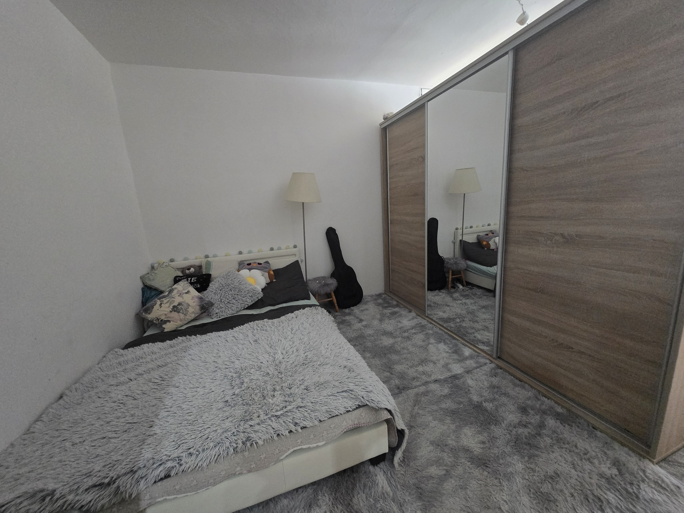 Exkluzívny 3-izbový byt s južnou loggiou v srdci Brezna