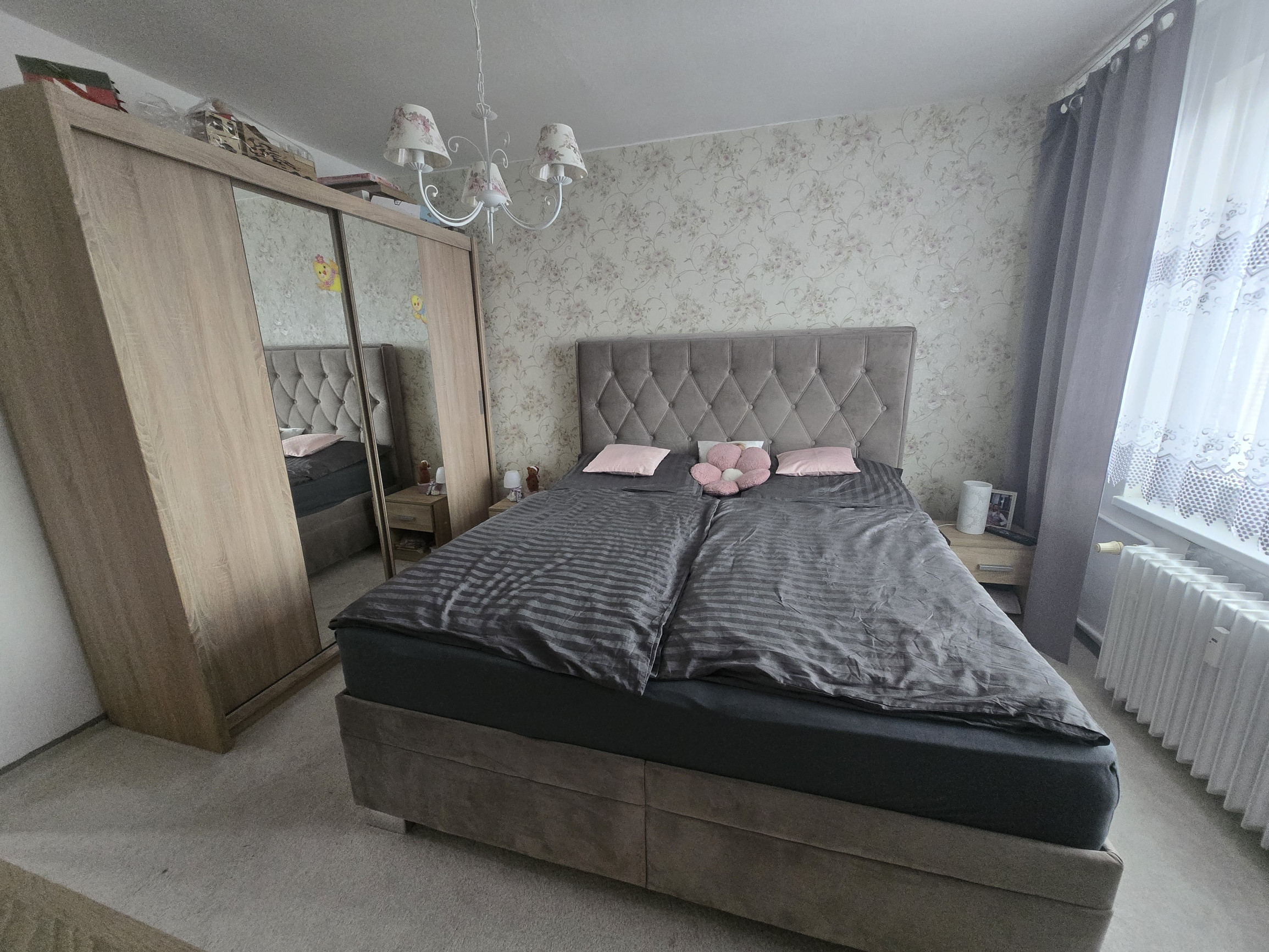 Exkluzívny 3-izbový byt s južnou loggiou v srdci Brezna