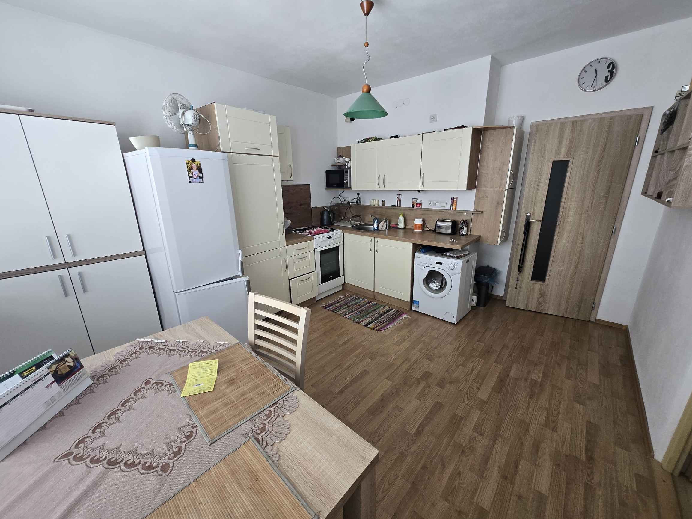 Prenájom - 1 izbový byt v centre Brezna, ČSA