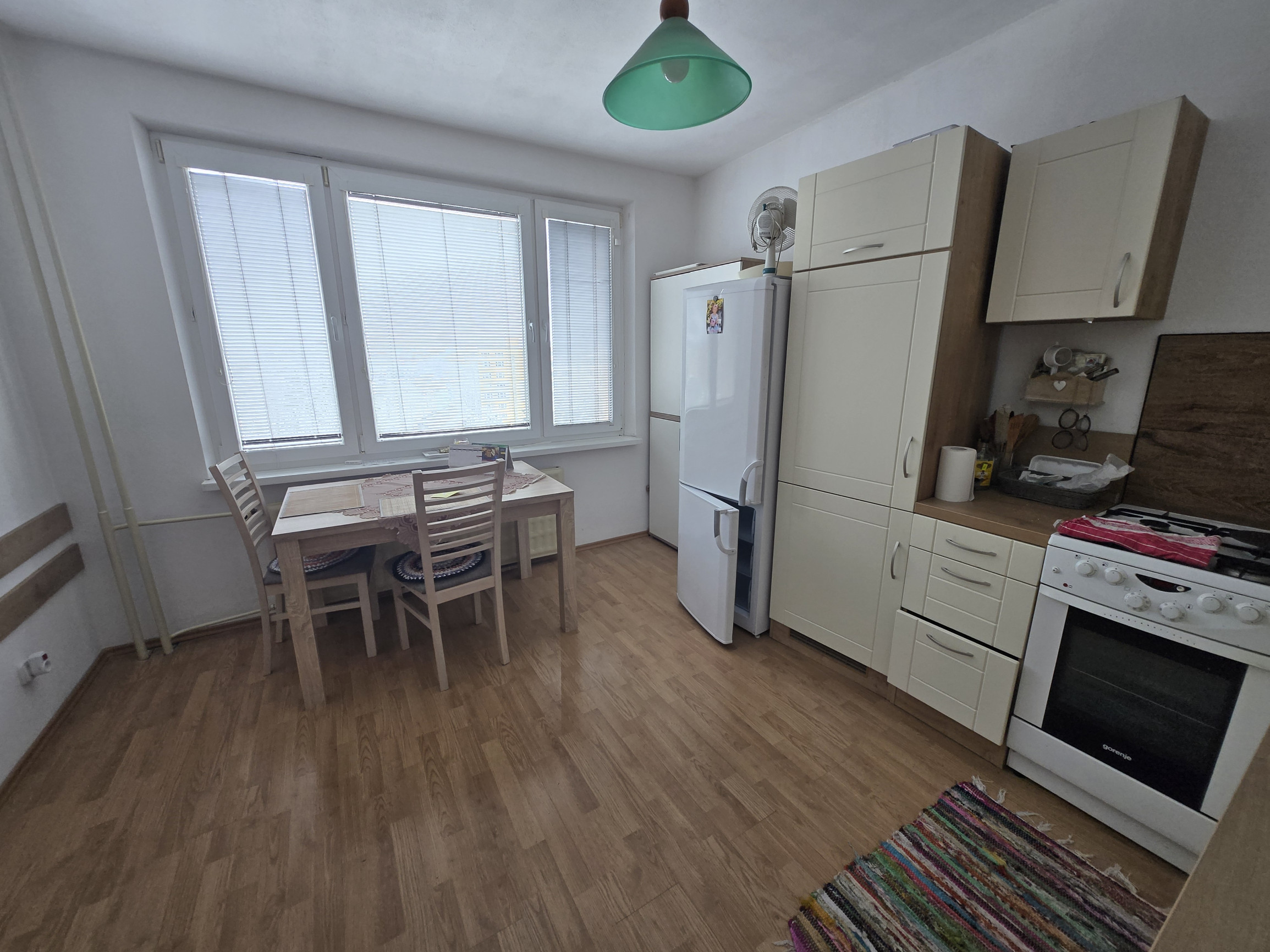 Prenájom - 1 izbový byt v centre Brezna, ČSA