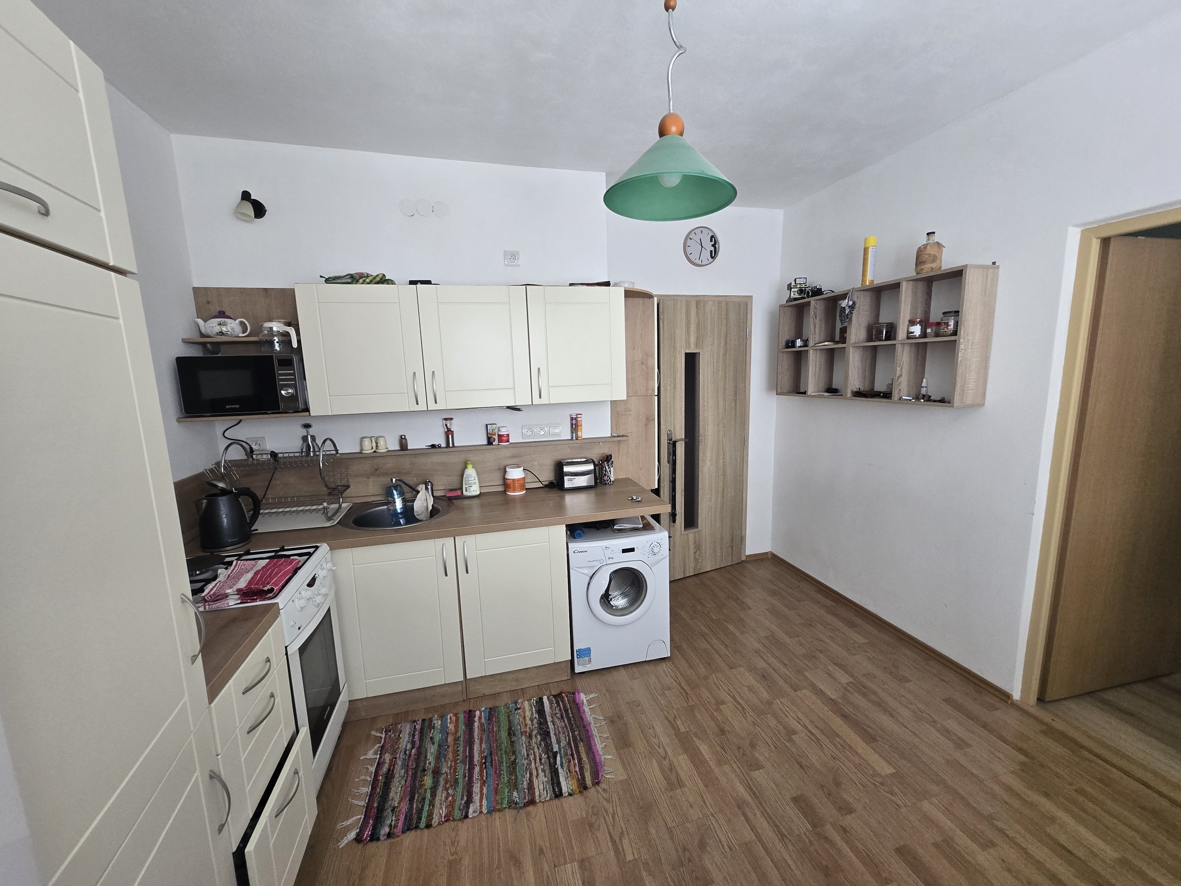 Prenájom - 1 izbový byt v centre Brezna, ČSA