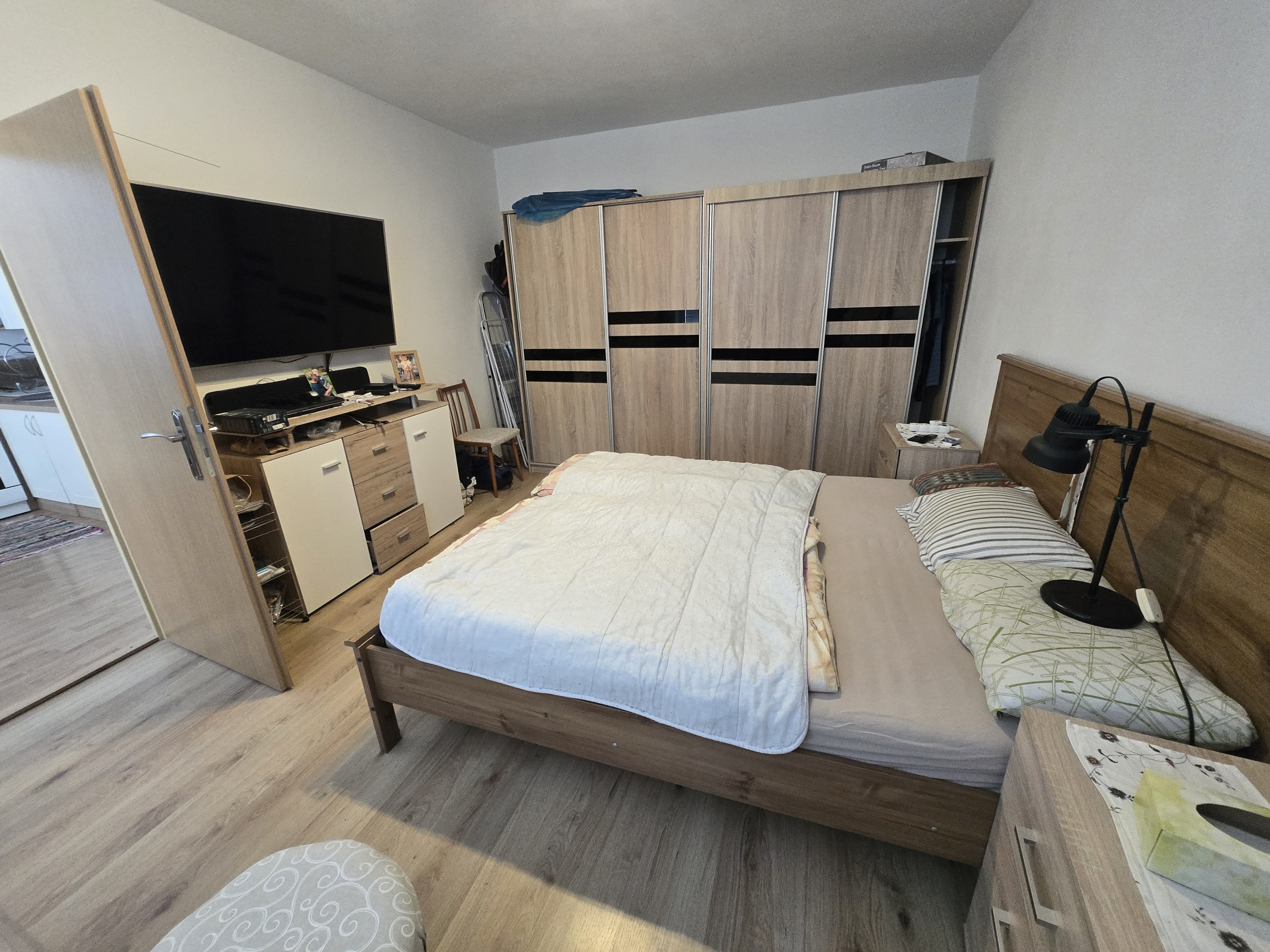 Prenájom - 1 izbový byt v centre Brezna, ČSA