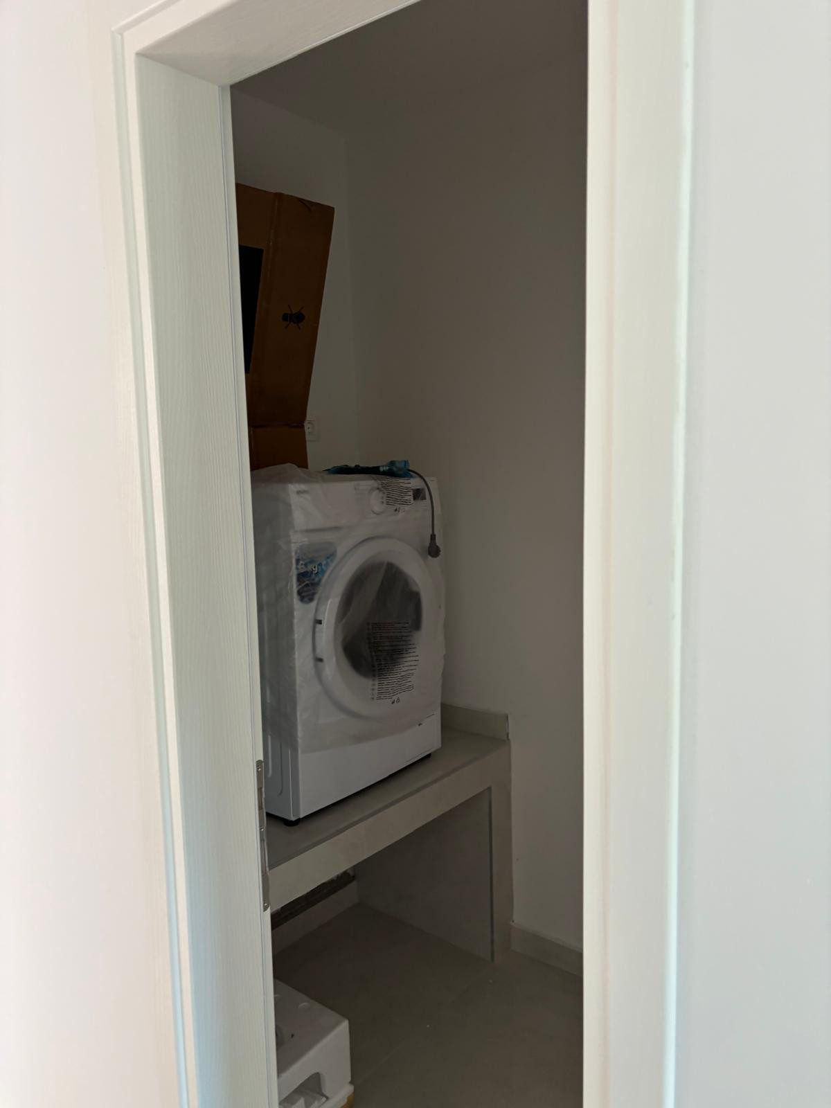 Chorvátsko , ostrov Vir - Na predaj zariadený 3-izbový apartmán so záhradou!