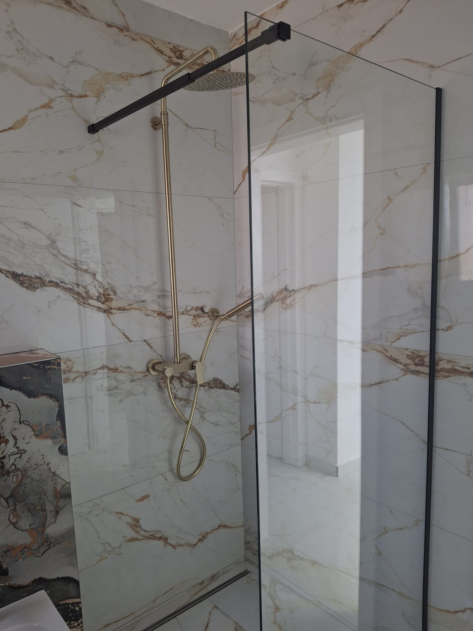 Chorvátsko : Nádherný dom s bazénom a panoramatickým výhľadom na more – Ostrov Vir!