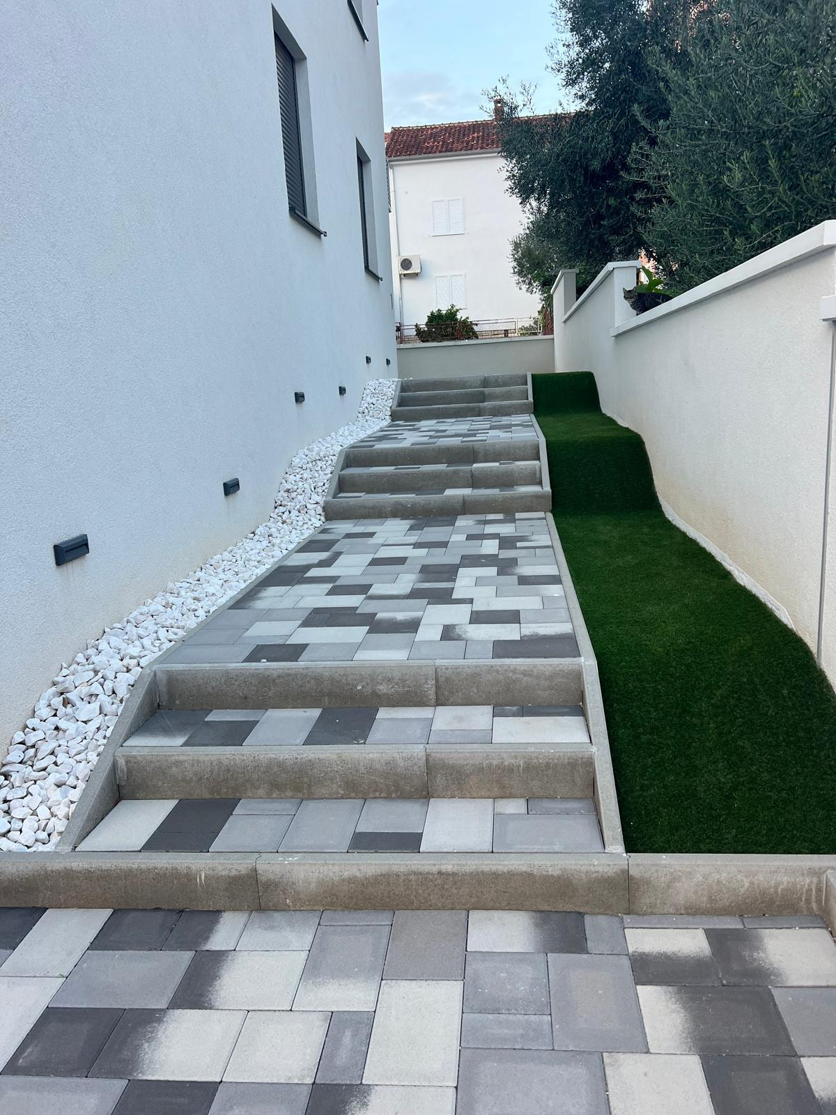 Chorvátsko - Novostavba apartmánu 100m od mora - Sveti Filip Jakov v ponuke len u Nás