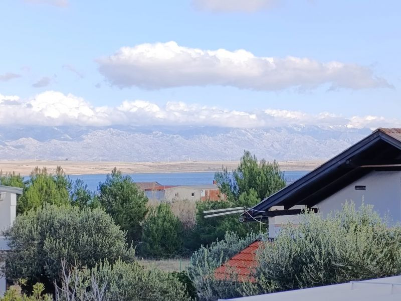 Chorvátsko- Na predaj dom 2x apartmán len 250m od mora