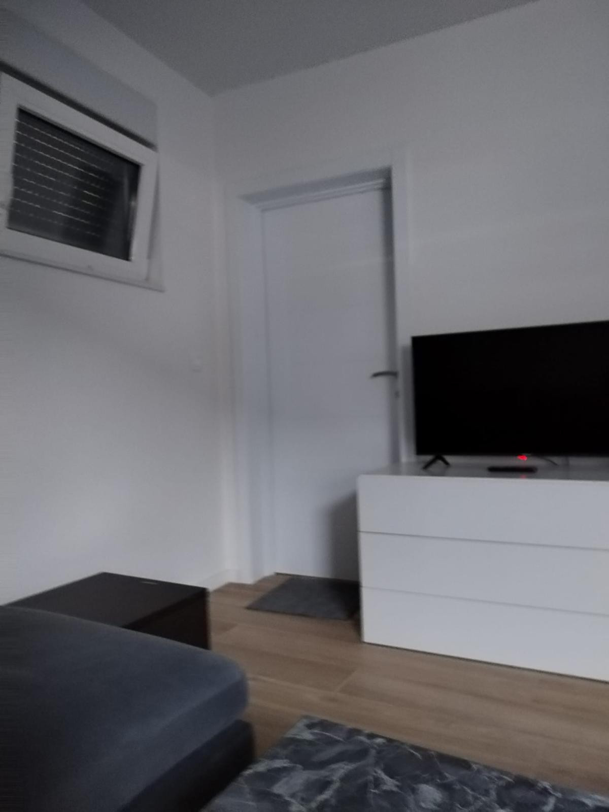 Zariadený apartmán blízko mora, Chorvátsko - Petrčane