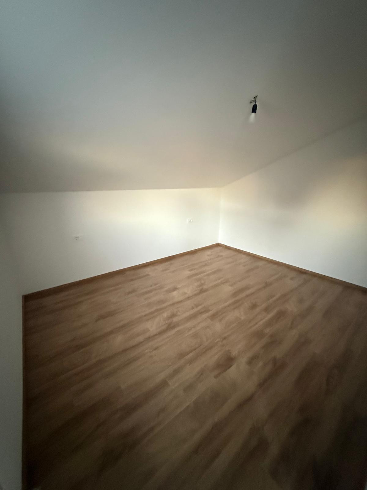 Chorvátsko , ostrov Vir - Na predaj podkrovný apartmán s výhľadom na more