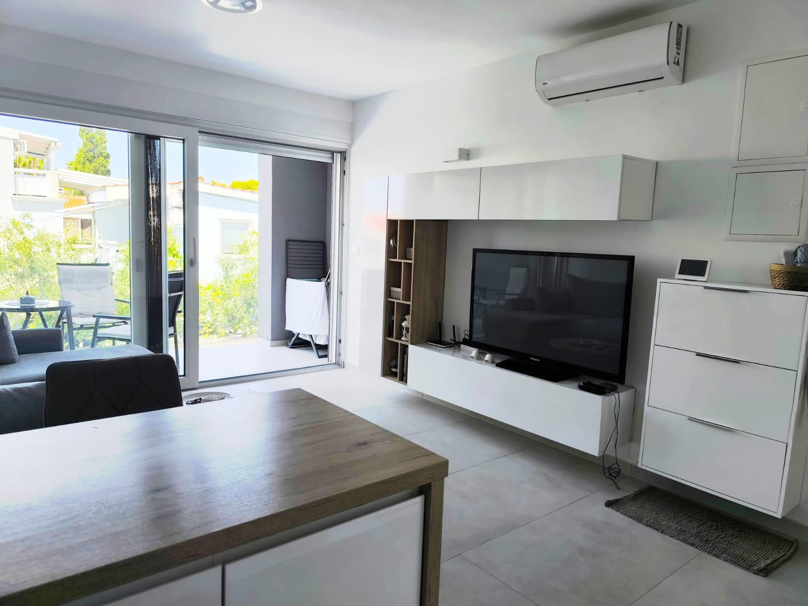 Chorvátsko - Novostavba 250m od mora a krásnej pláže