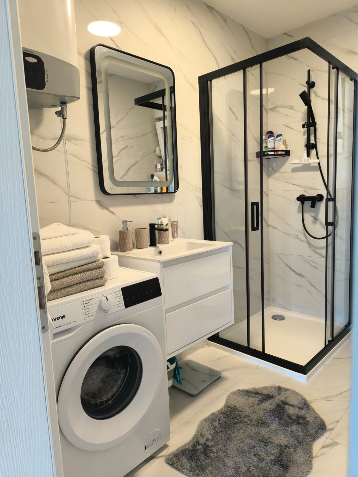 Chorvátsko - Novostavba 250m od mora a krásnej pláže