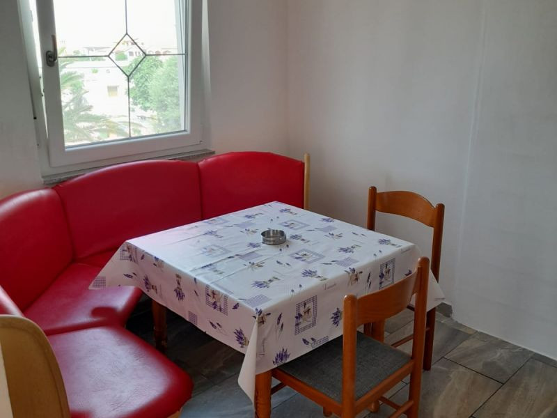 Chorvátsko - Apartmán len 150m od mora 2x spálňa s výhľadom na more