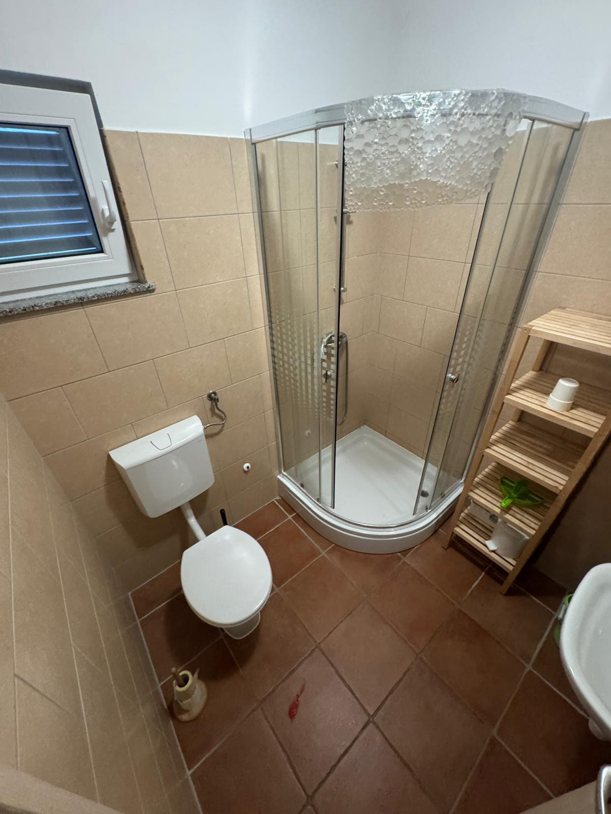 Chorvátsko- Apartmán so záhradou len 100m od mora