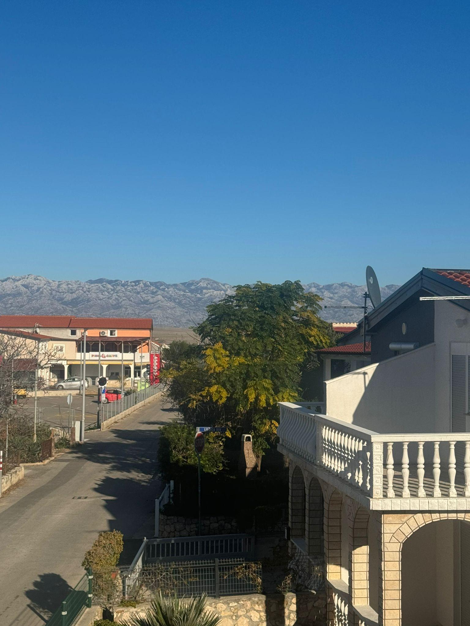 Chorvátsko - Vir - Na predaj samostatný dom s pekným pozemkom len 300m od mora!