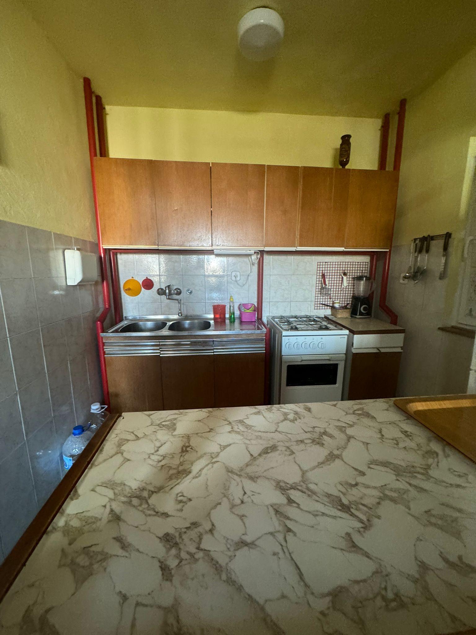 Chorvátsko - Vir - Na predaj samostatný dom s pekným pozemkom len 300m od mora!