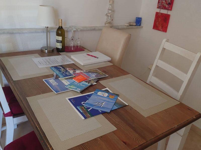 Chorvátsko, ostrov Vir - Na predaj dvojpodlažný apartmán so záhradou