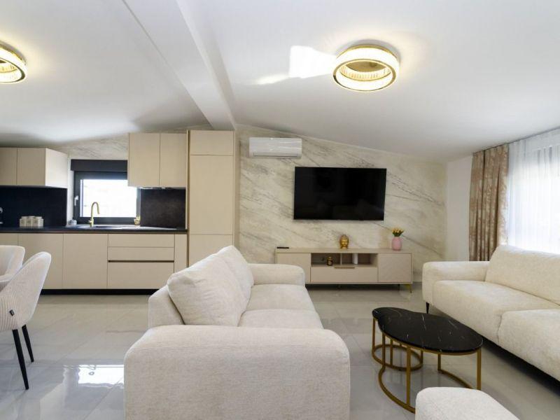 Chorvátsko- Moderný apartmán na ostrove Vir - Centrum
