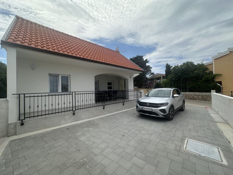 Chorvátsko - Dom 2x apartmán v centre ostrova Vir