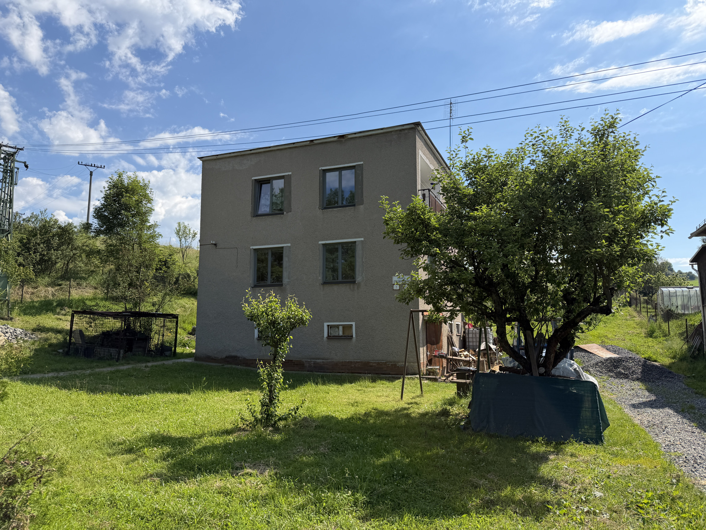 --Znížená cena -- Rodinný dom na predaj Brezno - Mazorníkovo