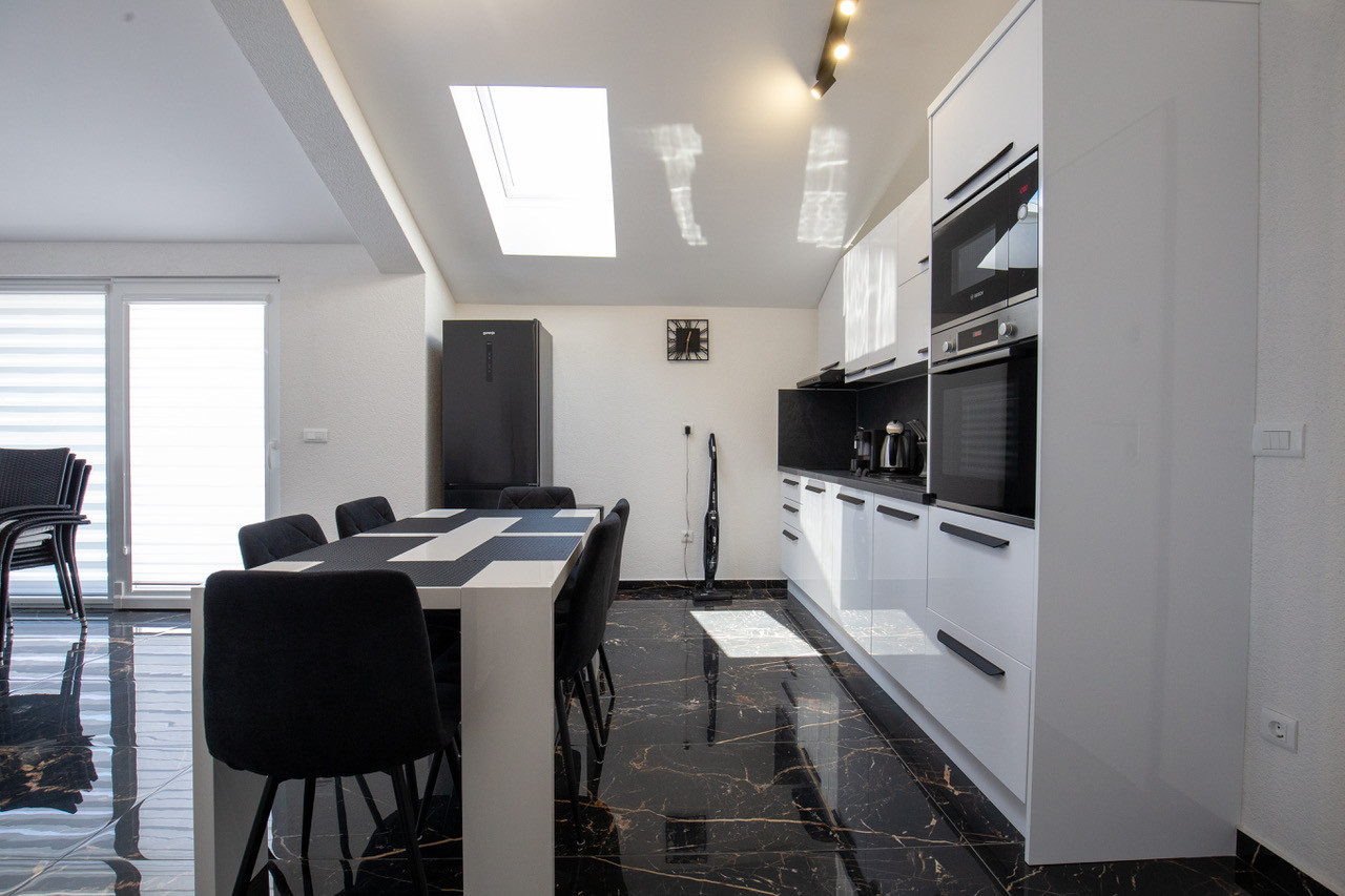 Chorvátsko - Apartmán len 50m od mora v najlepšej lokalite Zaton s výhľadom na more