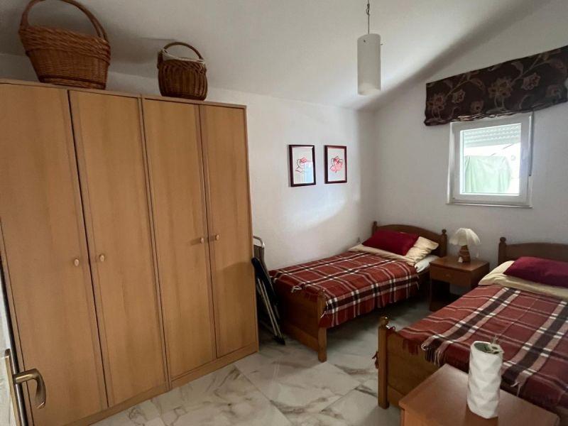 Chorvátsko, ostrov Vir - Na predaj: 3-izbový apartmán s výhľadom na more!