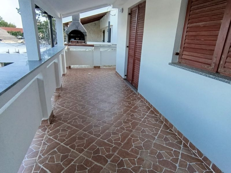 Chorvátsko- Na predaj dom 2x apartmán len 250m od mora