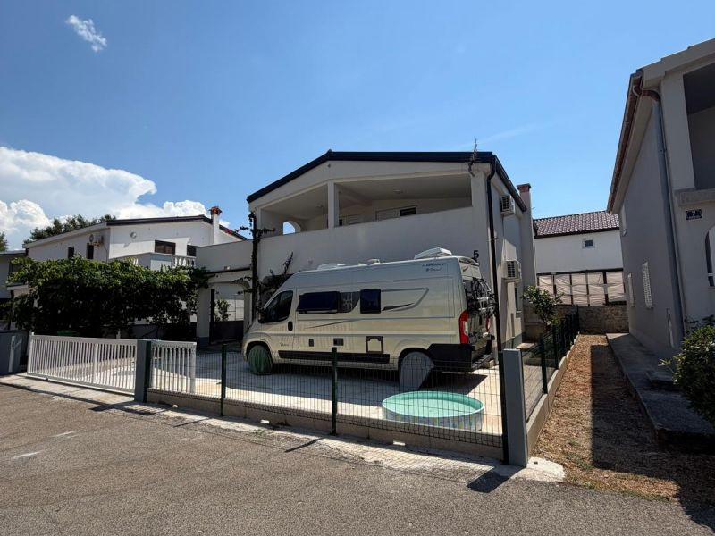 Chorvátsko - Dom 3x apartmán len 400m od mora