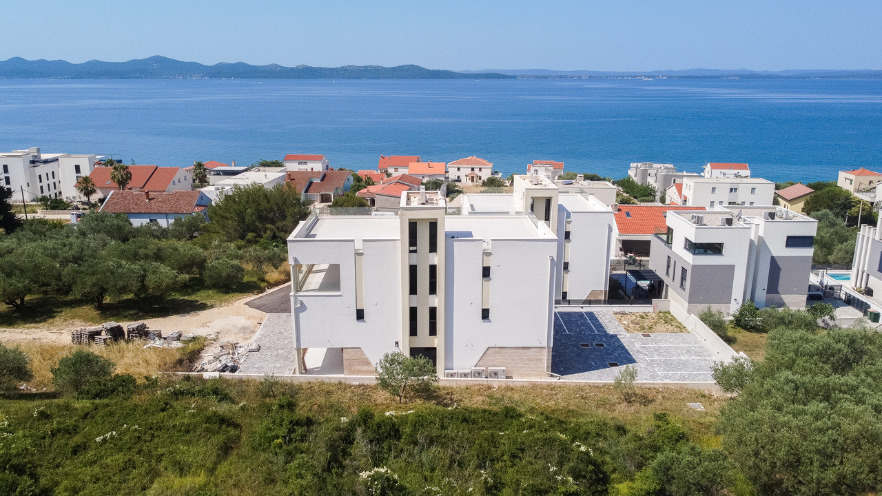 Novostavba apartmán s výhľadom na more, 150m od mora v Chorvátsku - Zadar- Kožino