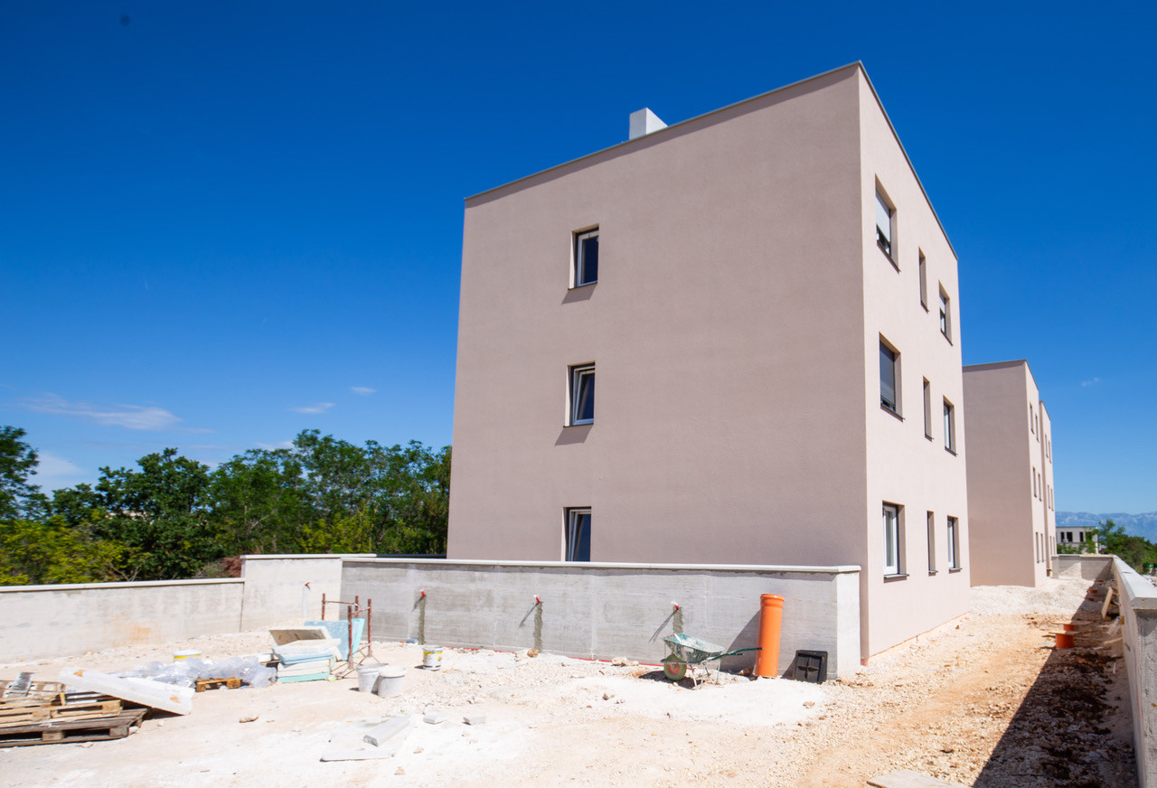 Chorvátsko- Novostavba apartmánov v Zatone