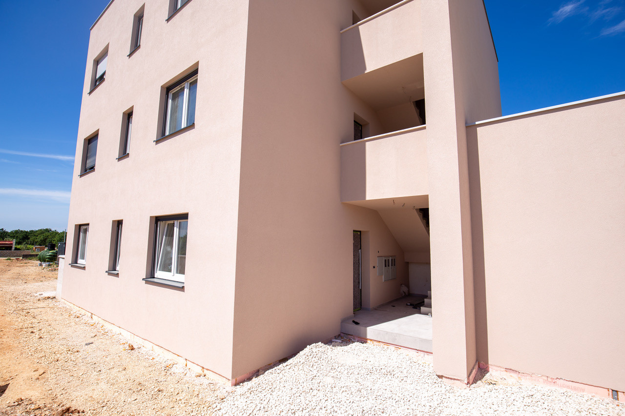 Chorvátsko- Novostavba apartmánov v Zatone