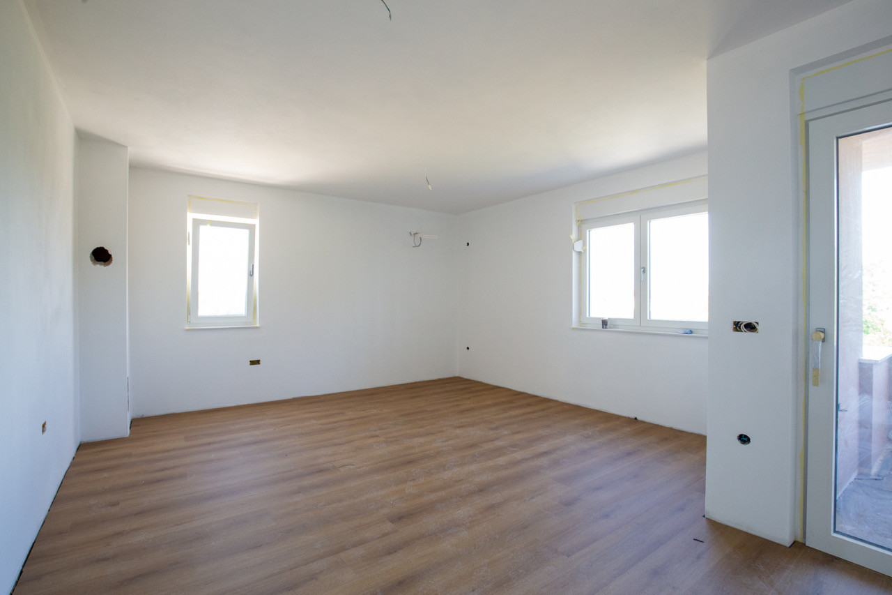 Chorvátsko- Novostavba apartmánov v Zatone