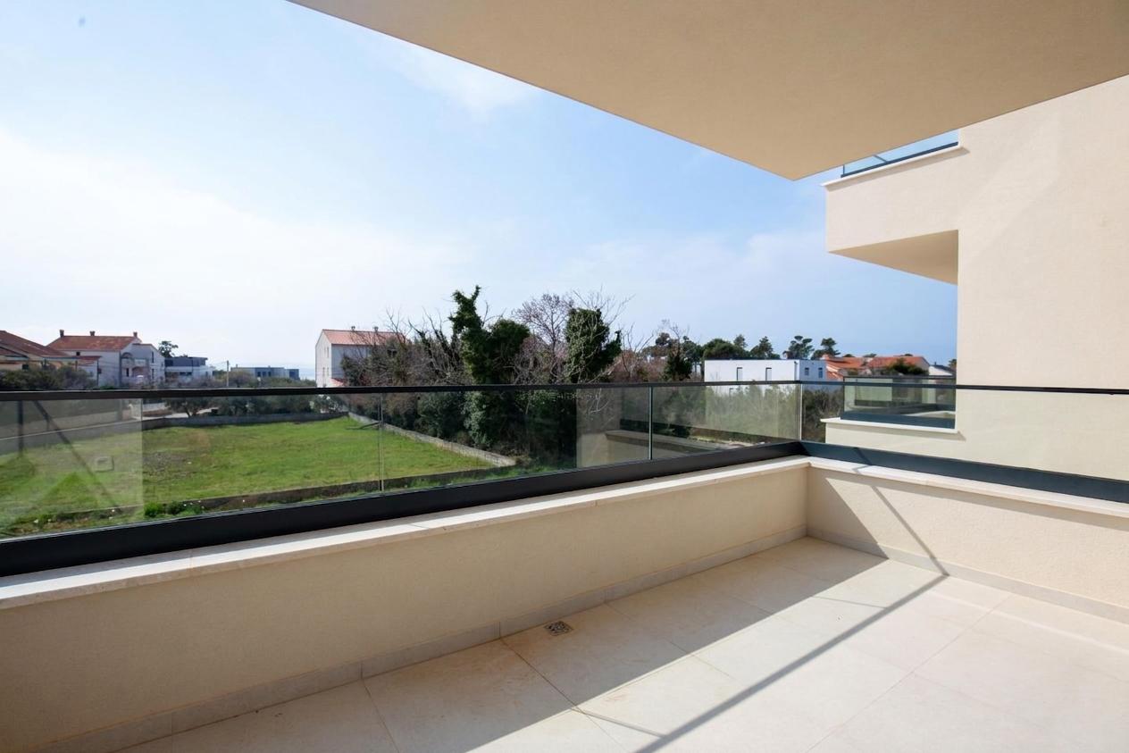 Novostavba apartmánu len 150m od mora, 77 m2, výhľad na more ,Chorvátsko- Privlaka
