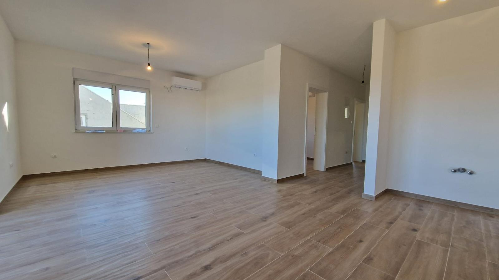 Chorvátsko: Novostavba apartmánu len 100m od mora s výhľadom na more