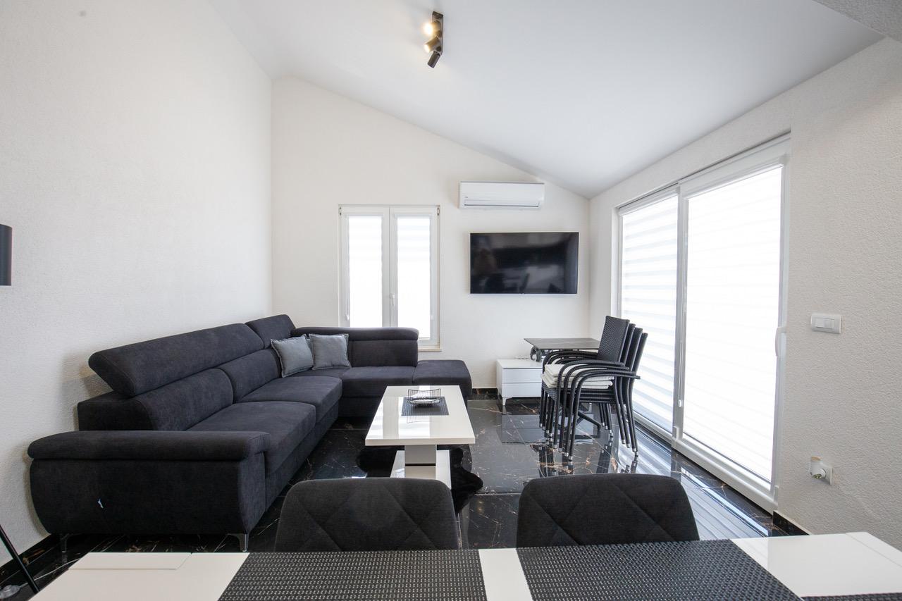 Chorvátsko - Apartmán len 50m od mora v najlepšej lokalite Zaton s výhľadom na more