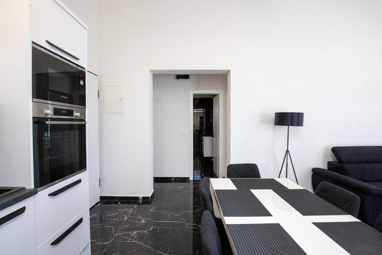 Chorvátsko - Apartmán len 50m od mora v najlepšej lokalite Zaton s výhľadom na more