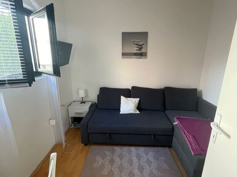 Chorvátsko- Apartmán so záhradou len 300m od mora