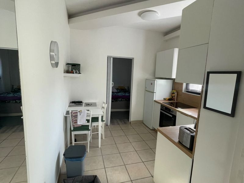 Chorvátsko- Apartmán so záhradou len 300m od mora