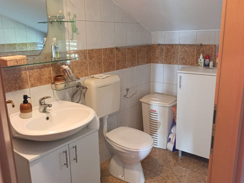 Chorvátsko, Zaton - Na predaj zariadený apartmán s výhľadom na more!