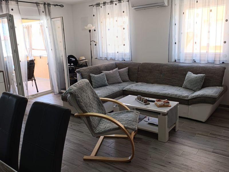 Chorvátsko- Apartmán so záhradou blízko mora