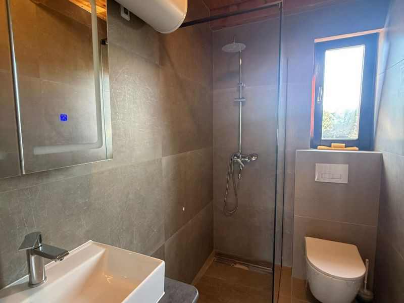Chorvátsko - Apartmán 82m2  len 80m od pláže