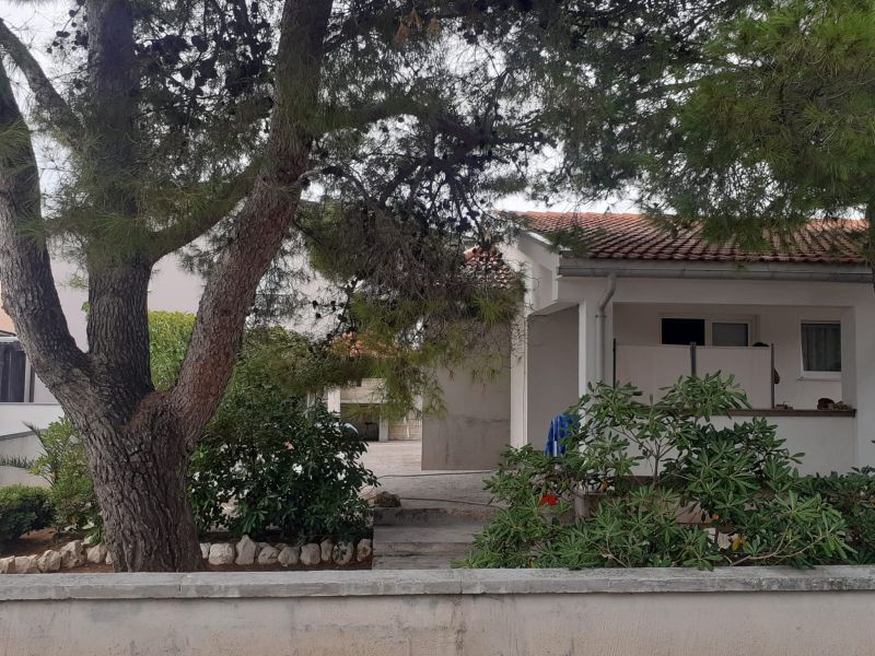 Chorvátsko - Dom iba 200m od mora s dvorom 300 m2