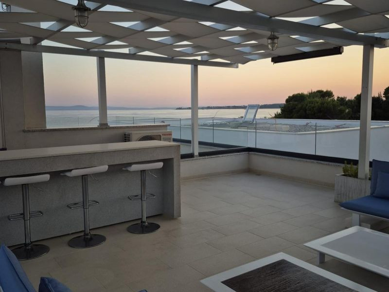 Chorvátsko, ostrov Vir - Na predaj penthouse so strešnou terasou !