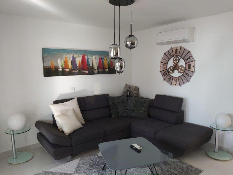 Chorvátsko, ostrov Vir - Na predaj penthouse so strešnou terasou !