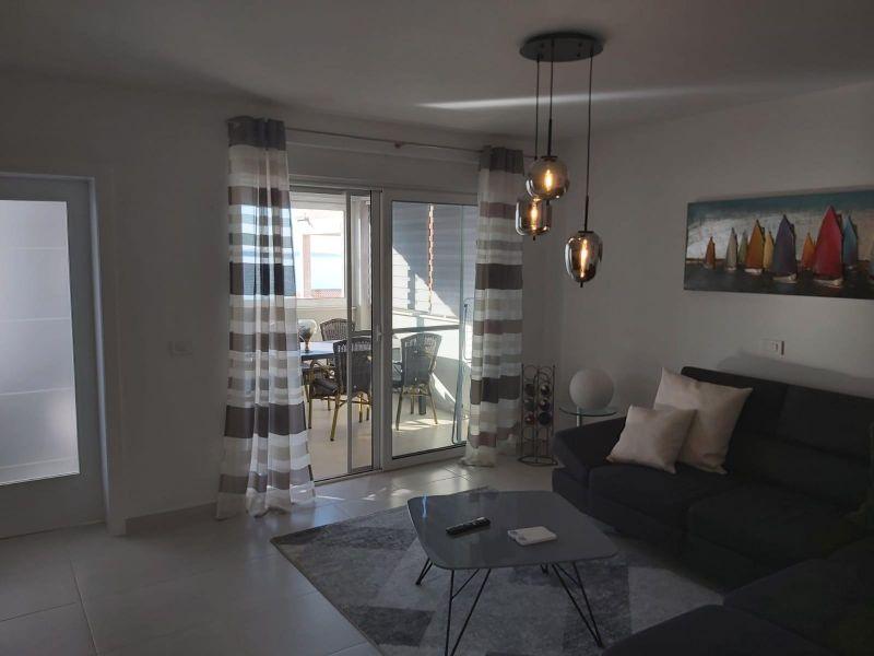 Chorvátsko, ostrov Vir - Na predaj penthouse so strešnou terasou !
