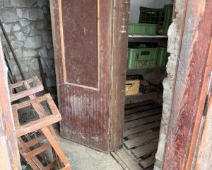 --Znížená cena -- Rodinný dom na predaj Brezno - Mazorníkovo