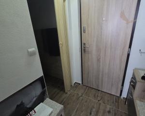 Prenájom - 1 izbový byt v centre Brezna, ČSA